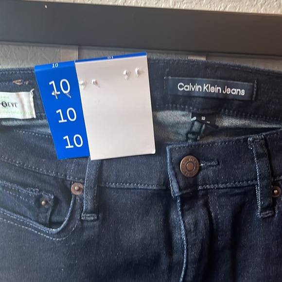 Calvin Klein Jeans Reprieve Ladies Delmar Size 10, Inseam 29”. - Picture 2 of 6